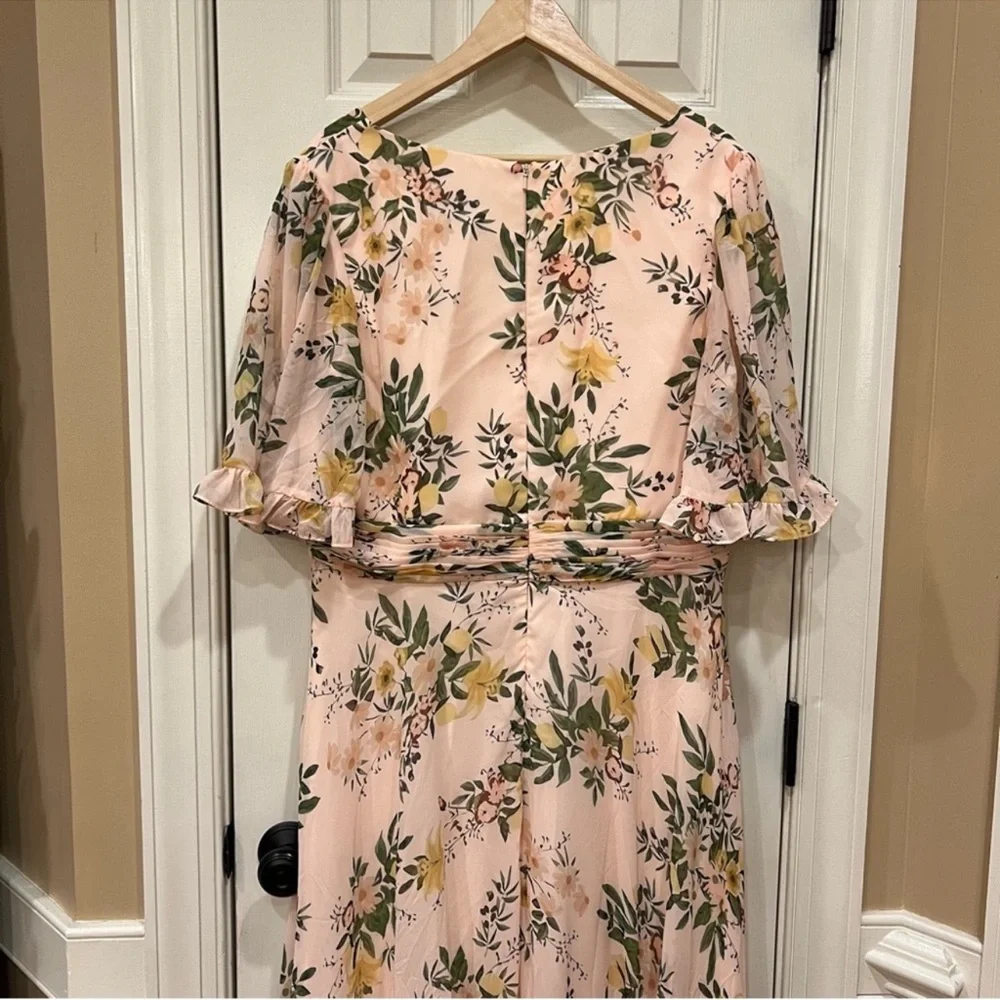 MAC DUGGAL Floral Print Chiffon A-Line Gown in Peach Multi Size US 14 NWOT